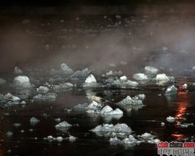 中華網(wǎng)論壇十周年--大貨車載電石一路狂奔燃燒 火龍震撼目擊者(圖)【轉】--網(wǎng)友影響中國--全國最大社區(qū)媒體